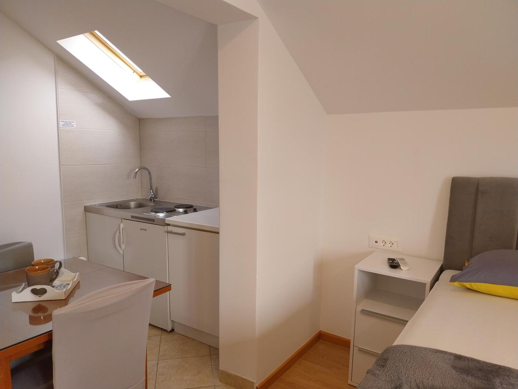 Apartments Rose Loboja มาคาร์สกา ภายนอก รูปภาพ